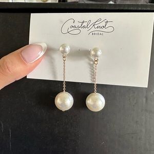 GOLD PEARL DROP EARRINGS